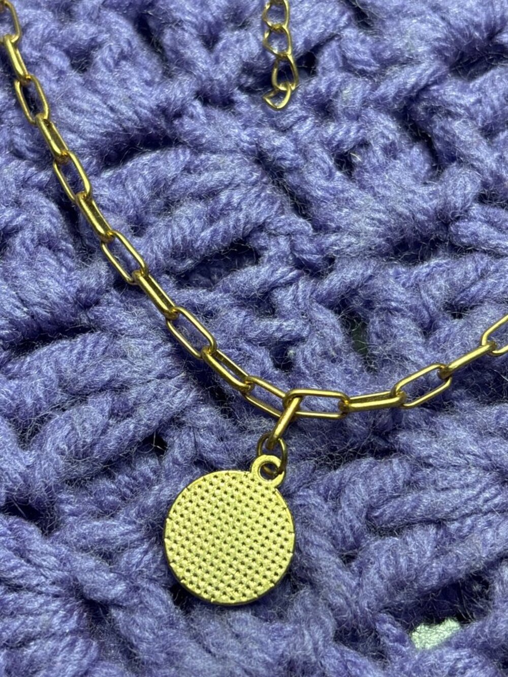 Purple Enamel Smiley Face Charm Pendant Necklace Goldtone Paperclip Chain - Picture 4 of 4